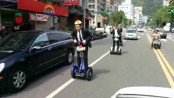 风火轮 单轮电动车 电动独轮车